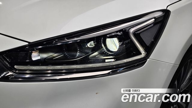 Kia K7 2016 — photo 8