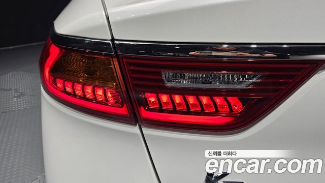 Kia K7 2016 — photo 9