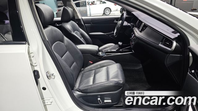 Kia K7 2016 — photo 16