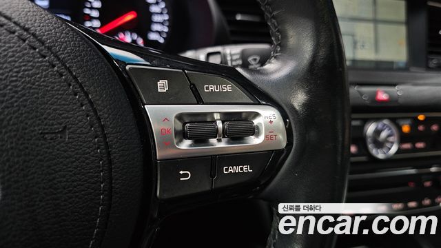 Kia K7 2016 — photo 27