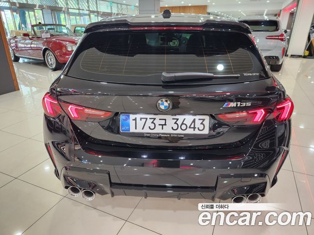 BMW 1-Series 2025 — photo 4