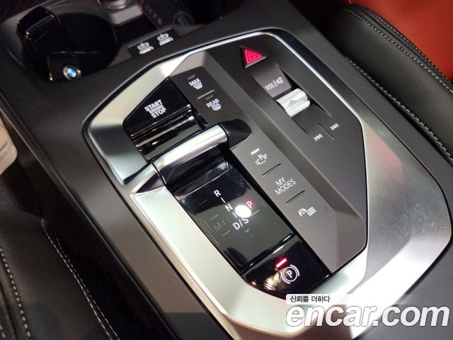 BMW 1-Series 2025 — photo 9