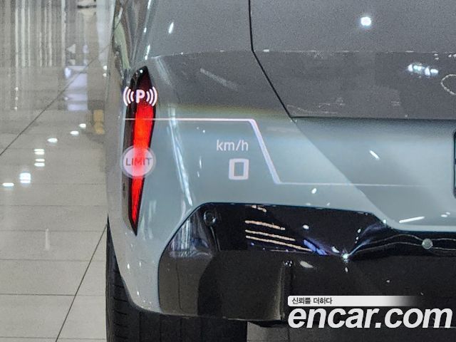 BMW 1-Series 2025 — photo 15