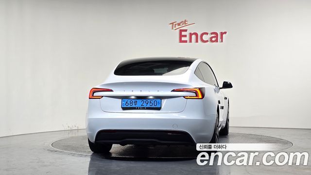 Tesla Model 3 2024 — photo 4