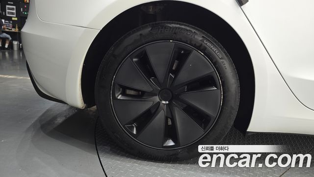 Tesla Model 3 2024 — photo 5