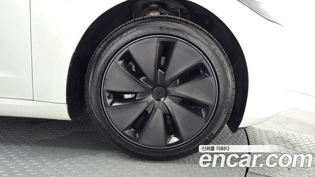 Tesla Model 3 2024 — photo 7