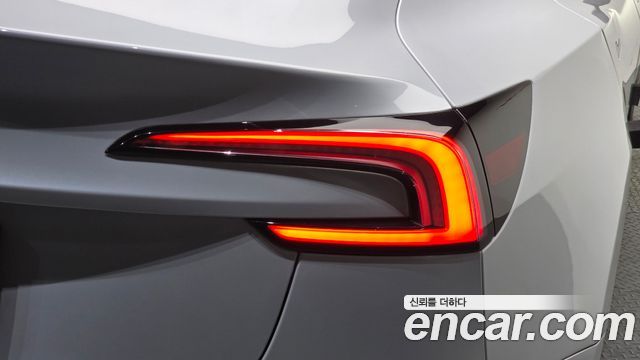 Tesla Model 3 2024 — photo 9