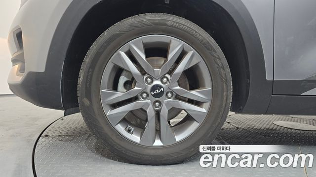 Kia Seltos 2023 — photo 5