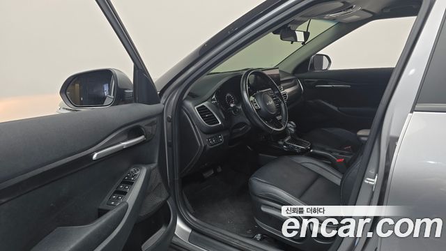 Kia Seltos 2023 — photo 13