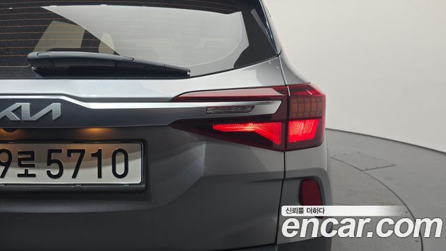 Kia Seltos 2023 — photo 9