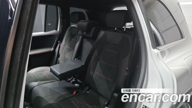 Mercedes-Benz GLB-Class 2023 — photo 18