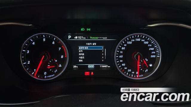 Genesis G70 2018 — photo 11