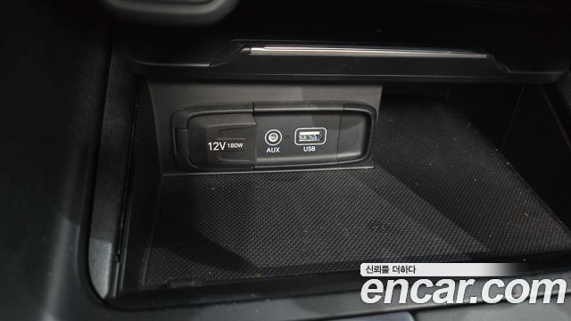 Genesis G70 2018 — photo 19