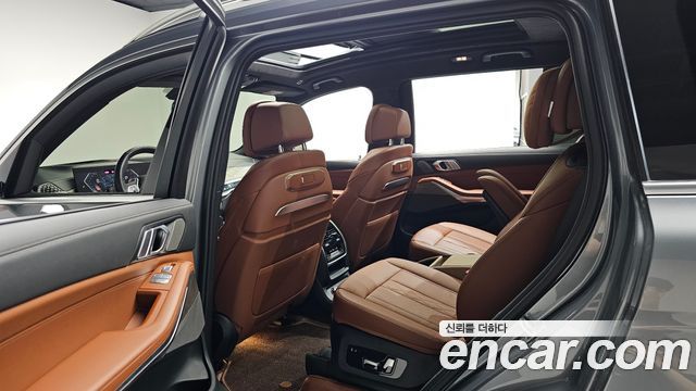 BMW X7 2024 — photo 17