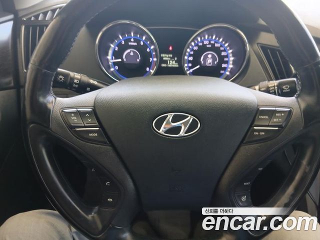 Hyundai Sonata 2013 — photo 14