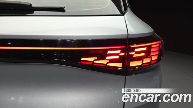 Volkswagen ID.4 2022 — photo 9