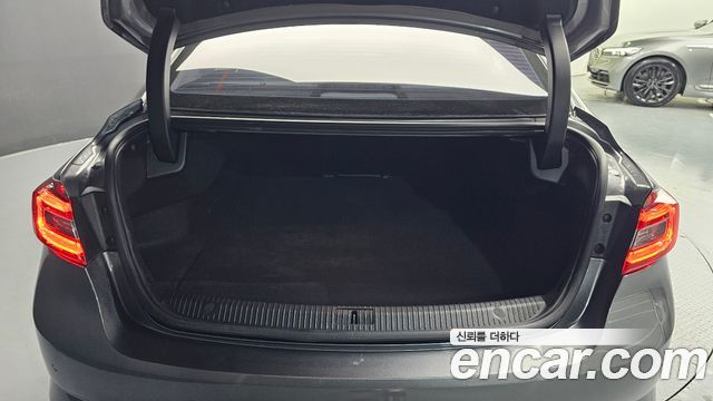 Renault Korea SM6 2019 — photo 22