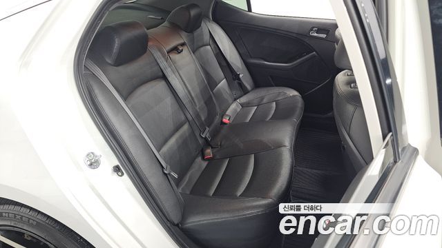 Kia K5 2014 — photo 17