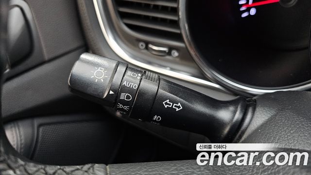 Kia K5 2014 — photo 32