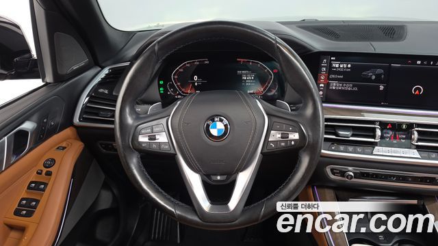 BMW X5 2019 — photo 18