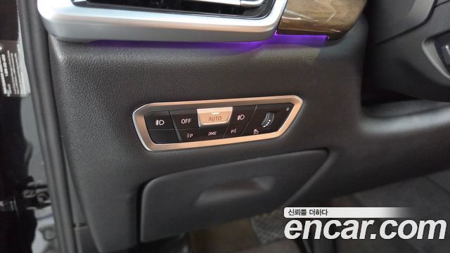 BMW X5 2019 — photo 25