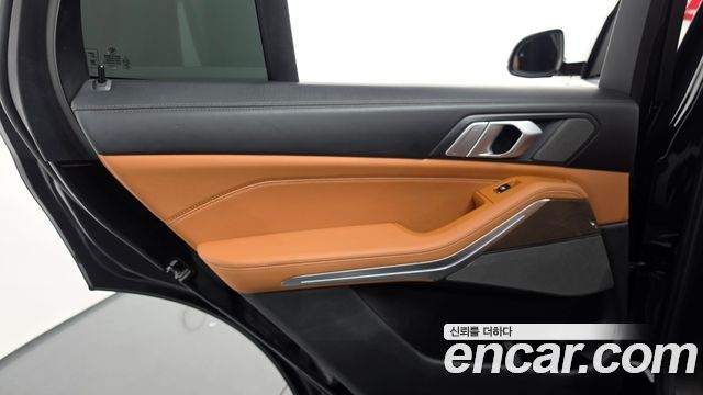 BMW X5 2019 — photo 15