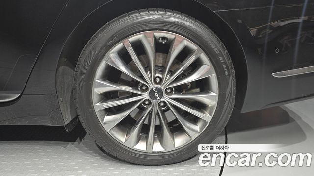 Kia K9 2022 — photo 7