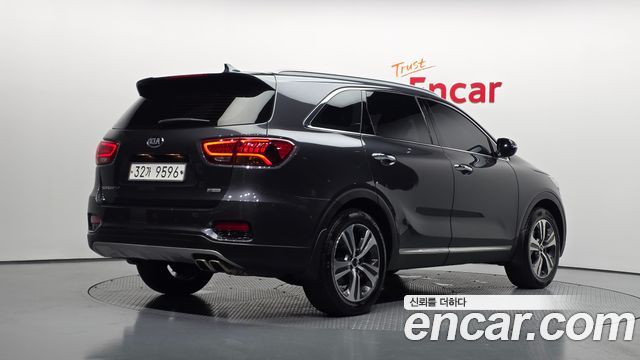 Kia Sorento 2018 — photo 2