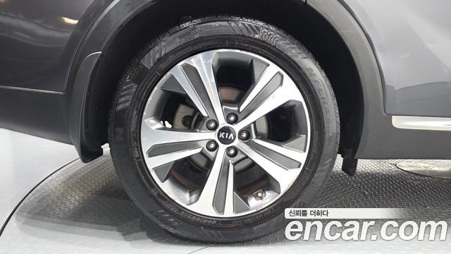 Kia Sorento 2018 — photo 5