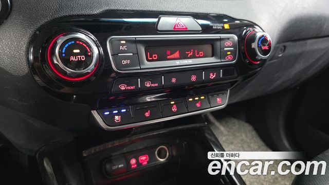 Kia Sorento 2018 — photo 22