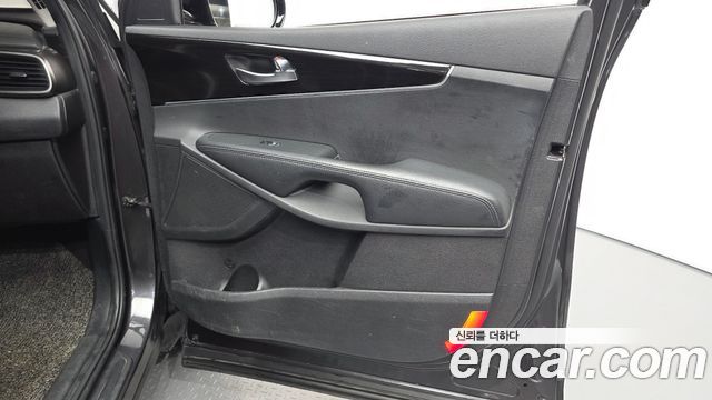Kia Sorento 2018 — photo 14