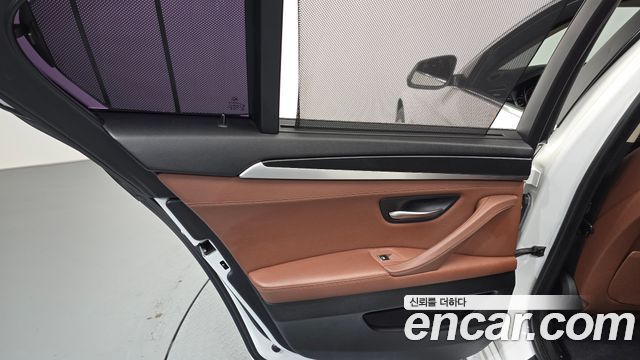 BMW 5-Series 2014 — photo 15