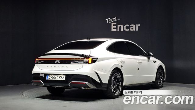 Hyundai Sonata 2025 — photo 2