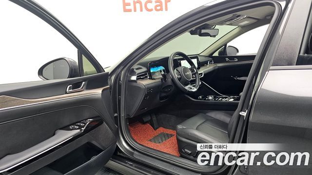 Kia K5 2022 — photo 13