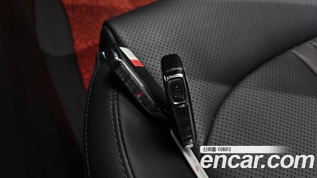 Kia K5 2022 — photo 23