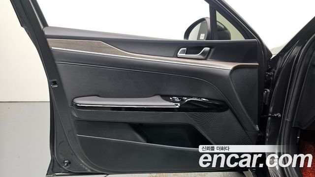 Kia K5 2022 — photo 14