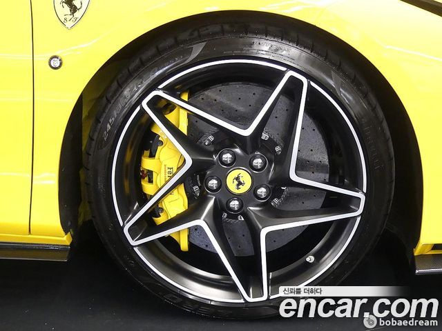 Ferrari F8 2020 — photo 5