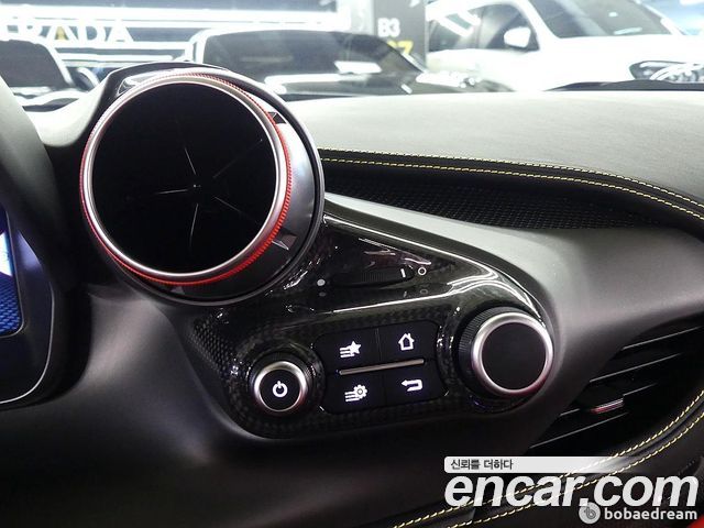 Ferrari F8 2020 — photo 18
