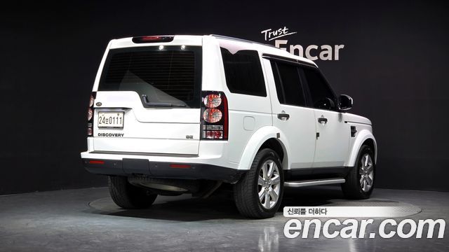 Land Rover Discovery 2014 — photo 2