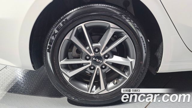Kia K3 2022 — photo 5