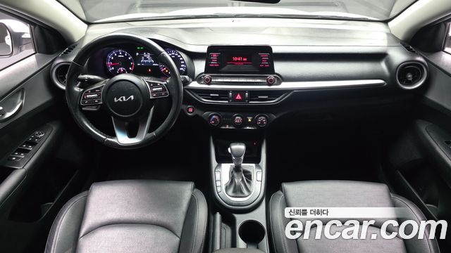 Kia K3 2022 — photo 10