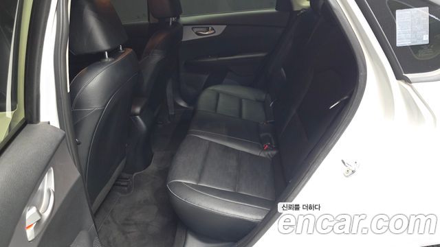 Kia K3 2022 — photo 18