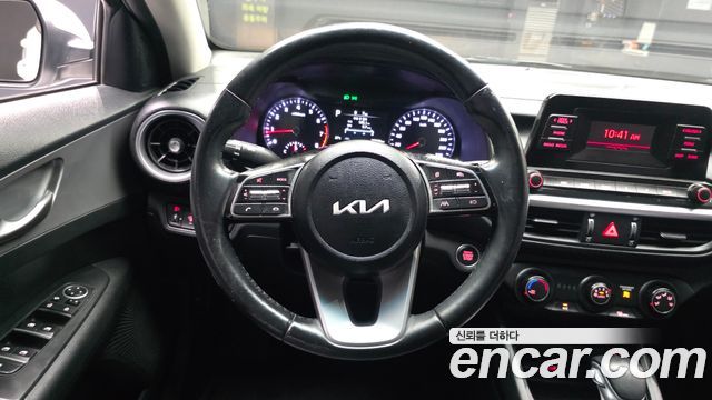 Kia K3 2022 — photo 19