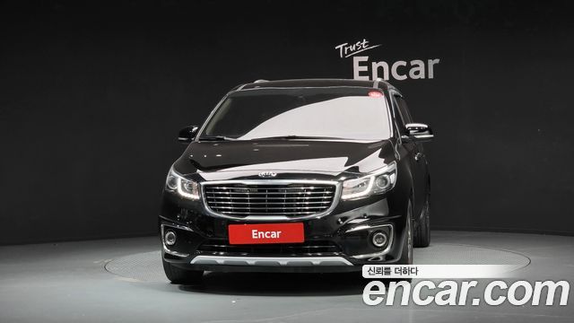 Kia Canival 2018 — photo 3