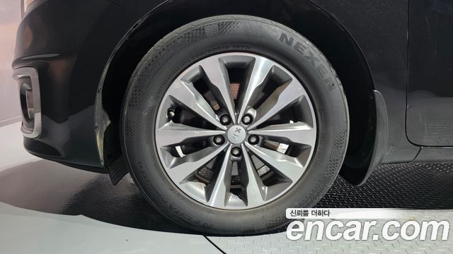 Kia Canival 2018 — photo 5