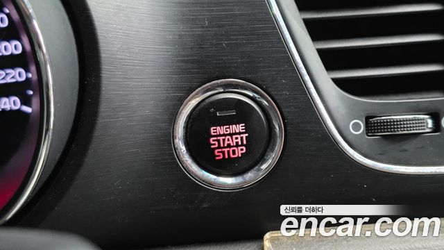 Kia Canival 2018 — photo 21