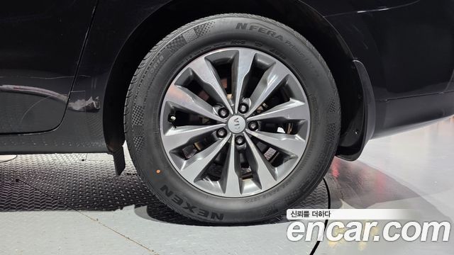 Kia Canival 2018 — photo 7