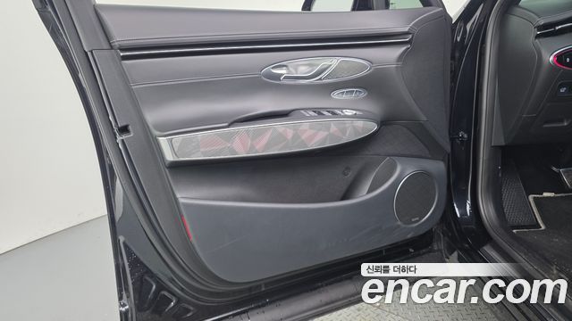 Genesis GV70 2021 — photo 14