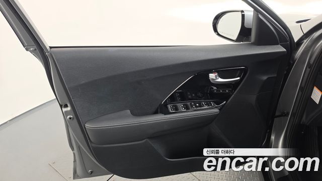 Kia Niro 2022 — photo 14