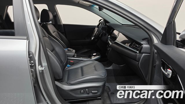 Kia Niro 2022 — photo 16